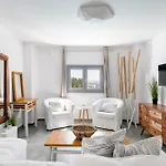 Infinium One, Sunset Views 10' From Mykonos Town! Villa